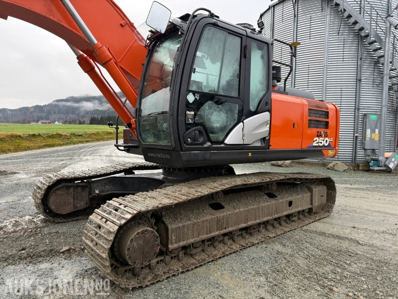 Hitachi ZX250 LC-6 EC223, GPS, Sentralsmøring, 2 skuffer, LED - Excavadora: foto 2 Hitachi ZX250 LC-6 EC223, GPS, Sentralsmøring, 2 skuffer, LED - Excavadora: foto 2