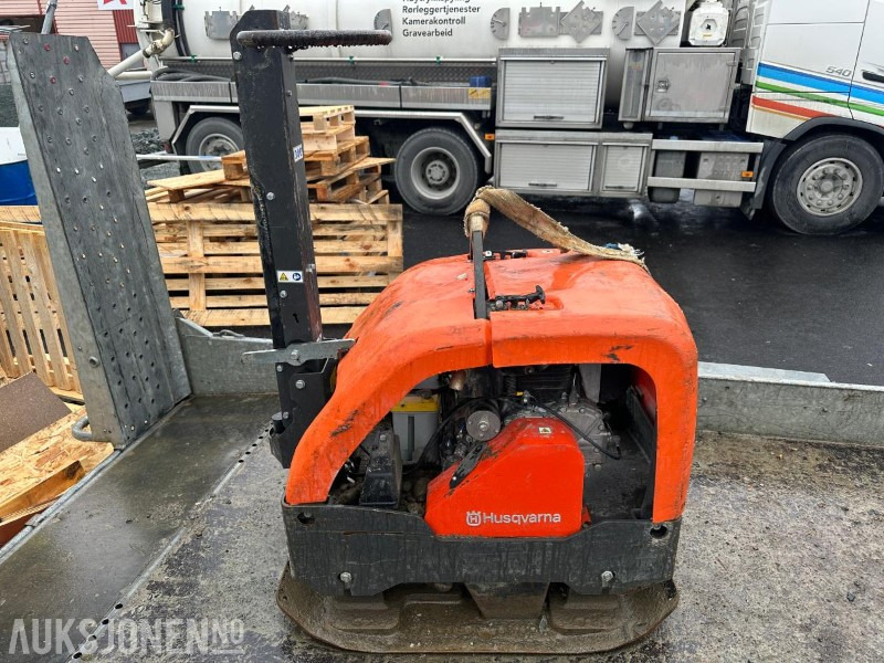 Husqvarna LG 400 vibroplate - kun 68 timer - Rodillo: foto 3 Husqvarna LG 400 vibroplate - kun 68 timer - Rodillo: foto 3