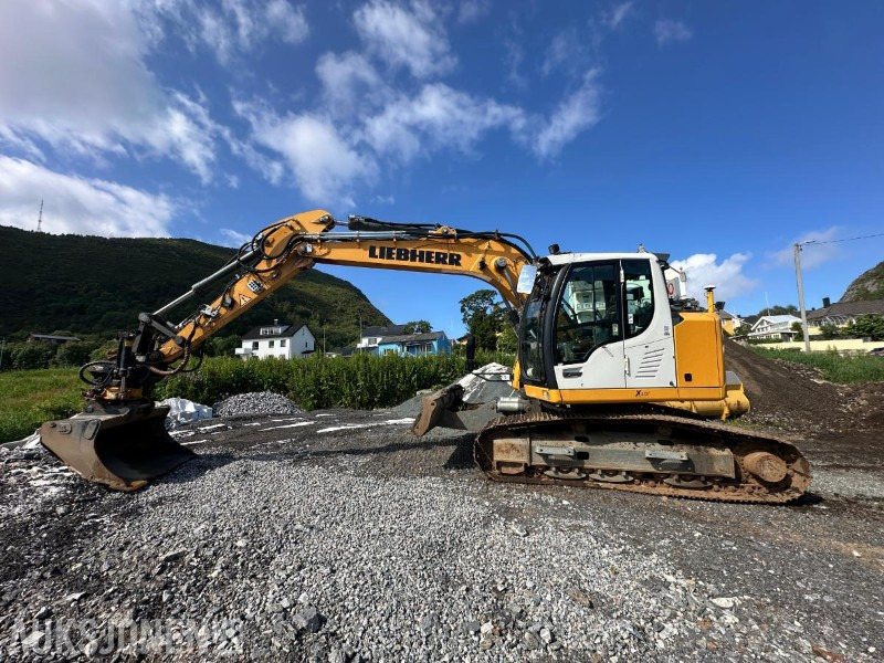 Liebherr R914 STD Compact Litronic Beltegraver - 2932 Timer - Sentralsmøring - Novatron 3D GPS - 4 Skuffer - Excavadora: foto 2 Liebherr R914 STD Compact Litronic Beltegraver - 2932 Timer - Sentralsmøring - Novatron 3D GPS - 4 Skuffer - Excavadora: foto 2
