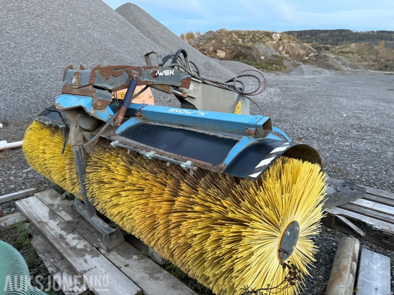 1900 Snower 300 feiekost 300cm - Maquinaria agrícola: foto 5 1900 Snower 300 feiekost 300cm - Maquinaria agrícola: foto 5