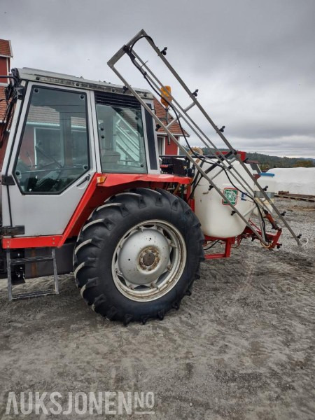 1900 YLØ Eho kone sprøyte med elektrisk betjening - Maquinaria agrícola: foto 5 1900 YLØ Eho kone sprøyte med elektrisk betjening - Maquinaria agrícola: foto 5