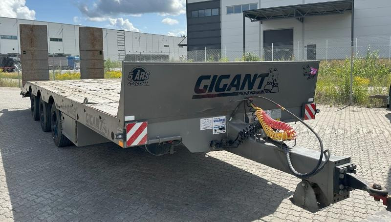 2022 Gigant GLL4-24HS 3-akslet maskinhenger med ABS - Maquinaria agrícola: foto 1 2022 Gigant GLL4-24HS 3-akslet maskinhenger med ABS - Maquinaria agrícola: foto 1