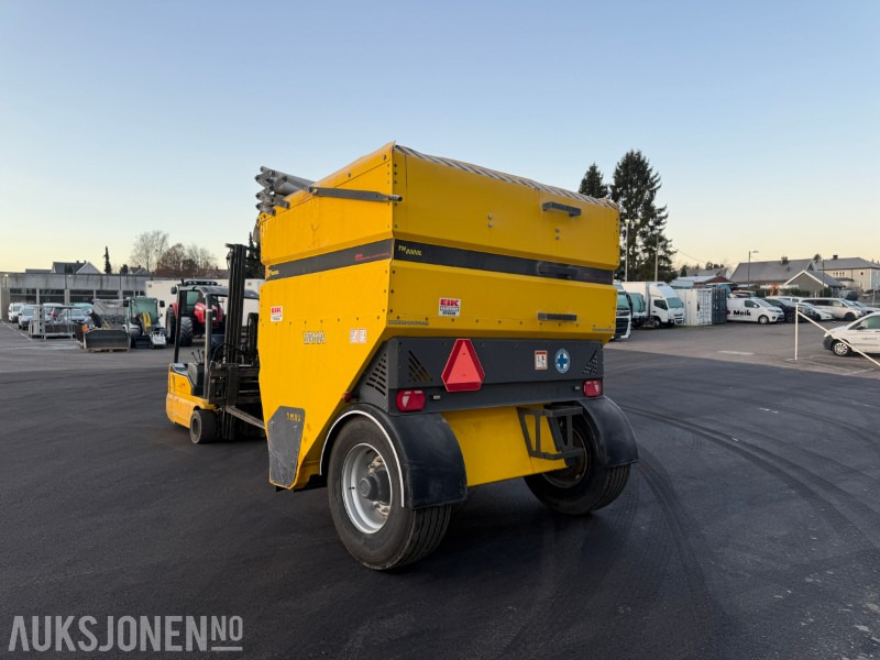 2022 Vama TH-8000L Strøvogn - Levert ny høsten 2023 – Meget pen og lite brukt - Maquinaria agrícola: foto 5 2022 Vama TH-8000L Strøvogn - Levert ny høsten 2023 – Meget pen og lite brukt - Maquinaria agrícola: foto 5