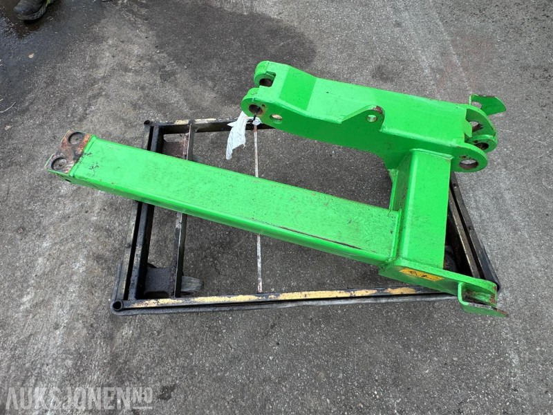 Lite brukt løftearm til Avant 630 - Maquinaria agrícola: foto 1 Lite brukt løftearm til Avant 630 - Maquinaria agrícola: foto 1