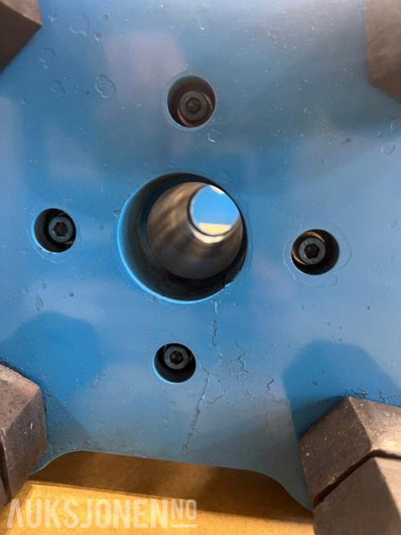 70 TONN HYDRAULISK PRESSE TIL BELTEBOLTER OG FORINGER 220V - ingen minstepris - Maquinaria industrial: foto 5 70 TONN HYDRAULISK PRESSE TIL BELTEBOLTER OG FORINGER 220V - ingen minstepris - Maquinaria industrial: foto 5