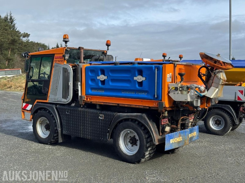 2018 Hansa APZ1003L Redskapsbærer med Bucher Husky 1500 W FS strøer - Vehículo municipal: foto 4 2018 Hansa APZ1003L Redskapsbærer med Bucher Husky 1500 W FS strøer - Vehículo municipal: foto 4