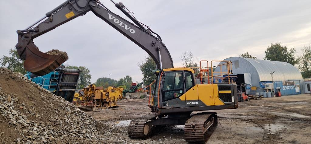 Volvo EC 220EL - Excavadora de cadenas: foto 1 Volvo EC 220EL - Excavadora de cadenas: foto 1