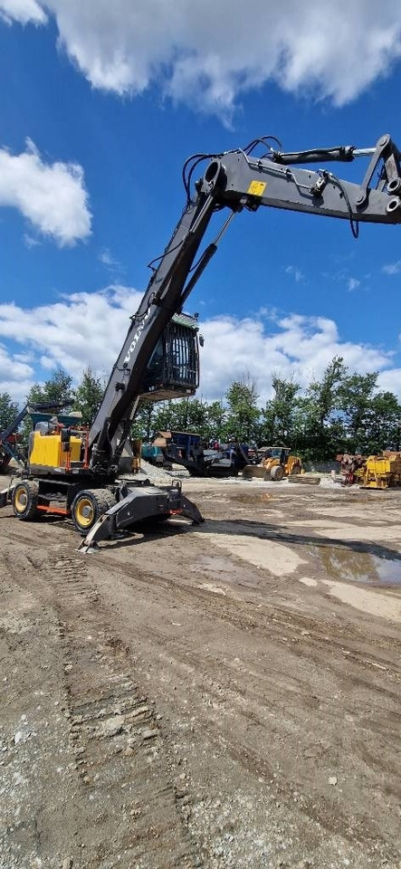Volvo EW 240 E MH - Manipulador de materiales: foto 5 Volvo EW 240 E MH - Manipulador de materiales: foto 5