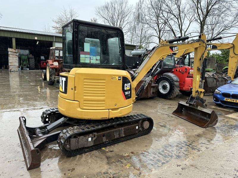 Caterpillar 303.5E CR All functions 3 buckets - Miniexcavadora: foto 5 Caterpillar 303.5E CR All functions 3 buckets - Miniexcavadora: foto 5