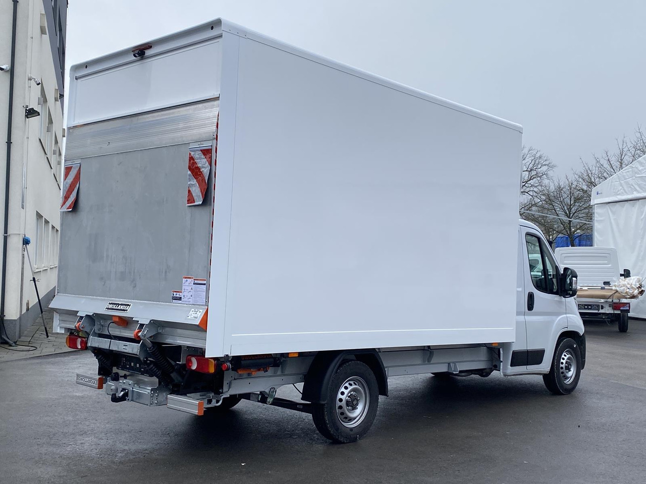 FIAT DUCATO L4 1+2, 180PS, 2.2L | ALU-BOX 4200mm + LADERAMPE + LAGER - Furgoneta caja cerrada: foto 5 FIAT DUCATO L4 1+2, 180PS, 2.2L | ALU-BOX 4200mm + LADERAMPE + LAGER - Furgoneta caja cerrada: foto 5