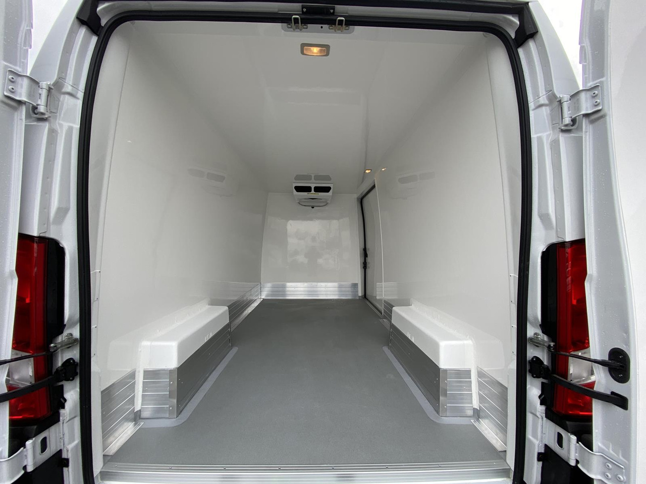 Furgoneta frigorifica nuevo PEUGEOT BOXER L3H2 180PS CONFORT 335 / FRISCHDIENST BIS 0 + KONVEKTA FK2321 12-230V: foto 20