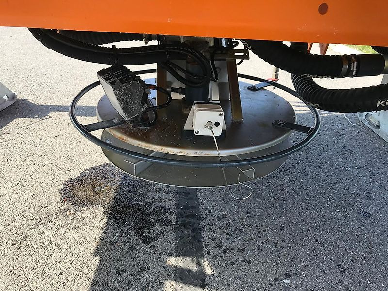 Küpper-Weisser IMS2FD P16013 Streuer mit Feuchtsalzanlage - Otros maquinaria: foto 5 Küpper-Weisser IMS2FD P16013 Streuer mit Feuchtsalzanlage - Otros maquinaria: foto 5