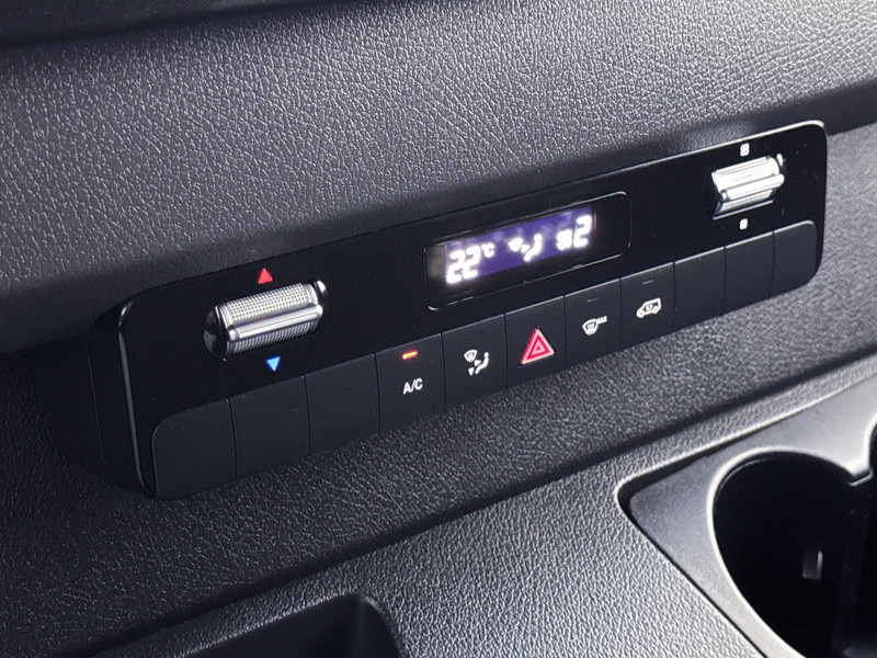 Furgoneta pequeña Mercedes-Benz Sprinter 317 1.9 CDI L3H2 3500kg trekgewicht Navigatie Achteruitrijcamera Apple Carplay/Android Auto Betimmering Cruise Control: foto 9 Furgoneta pequeña Mercedes-Benz Sprinter 317 1.9 CDI L3H2 3500kg trekgewicht Navigatie Achteruitrijcamera Apple Carplay/Android Auto Betimmering Cruise Control: foto 9