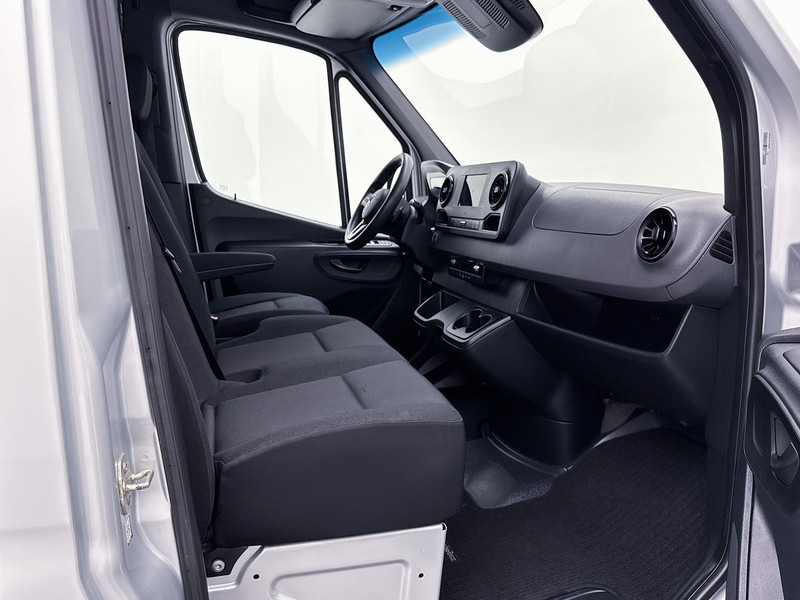 Furgoneta pequeña Mercedes-Benz Sprinter 317 1.9 CDI L3H2 3500kg trekgewicht Navigatie Achteruitrijcamera Apple Carplay/Android Auto Betimmering Cruise Control: foto 18 Furgoneta pequeña Mercedes-Benz Sprinter 317 1.9 CDI L3H2 3500kg trekgewicht Navigatie Achteruitrijcamera Apple Carplay/Android Auto Betimmering Cruise Control: foto 18