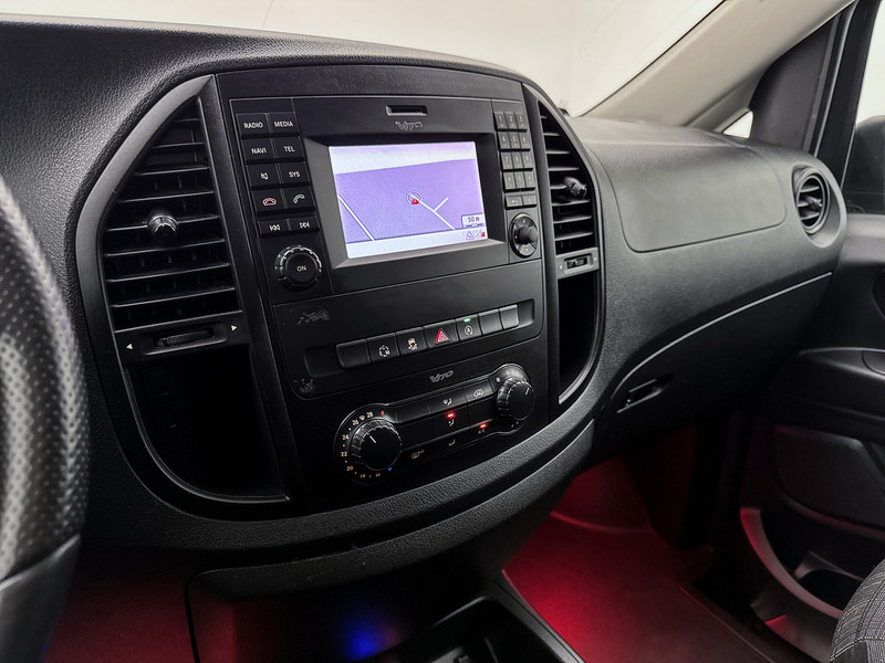 Mercedes-Benz Vito 114 CDI Lang Inrichting Navigatie Achteruitrijcamera Cruise Control Stoelverwarming Automaat L2 - Furgoneta pequeña: foto 5 Mercedes-Benz Vito 114 CDI Lang Inrichting Navigatie Achteruitrijcamera Cruise Control Stoelverwarming Automaat L2 - Furgoneta pequeña: foto 5