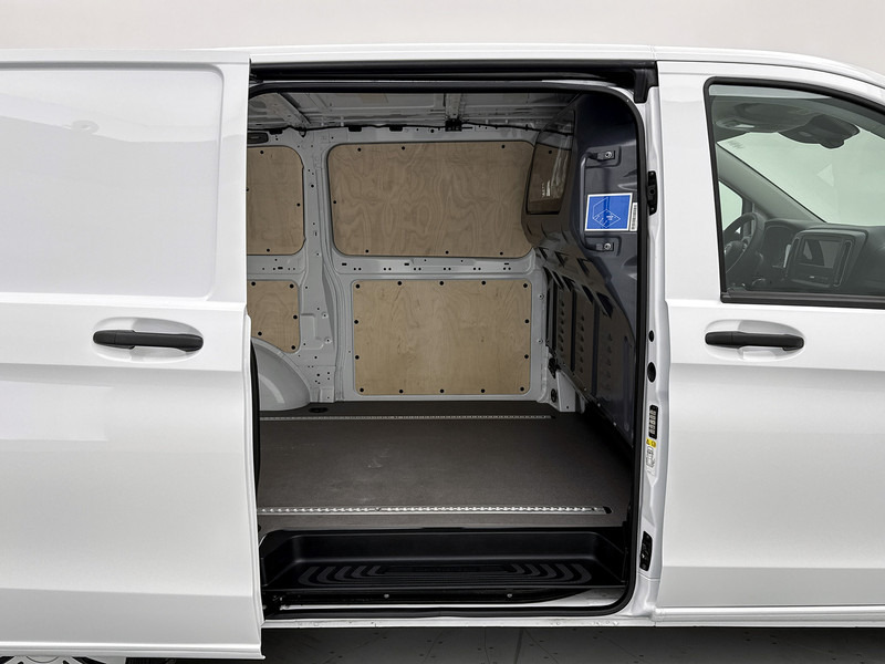 Furgoneta pequeña Mercedes-Benz Vito 116 CDI L2 Pro Navigatie Parkeerpakket Stoelverwarming Achteruitrijcamera Betimmering Cruise Control: foto 20