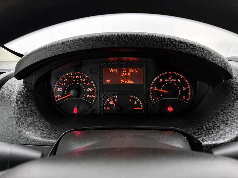 Opel Movano 2.2D 140 L4H3 Edition Trekhaak 3t Imperiaal Cruise Control Airco - Furgón: foto 5 Opel Movano 2.2D 140 L4H3 Edition Trekhaak 3t Imperiaal Cruise Control Airco - Furgón: foto 5