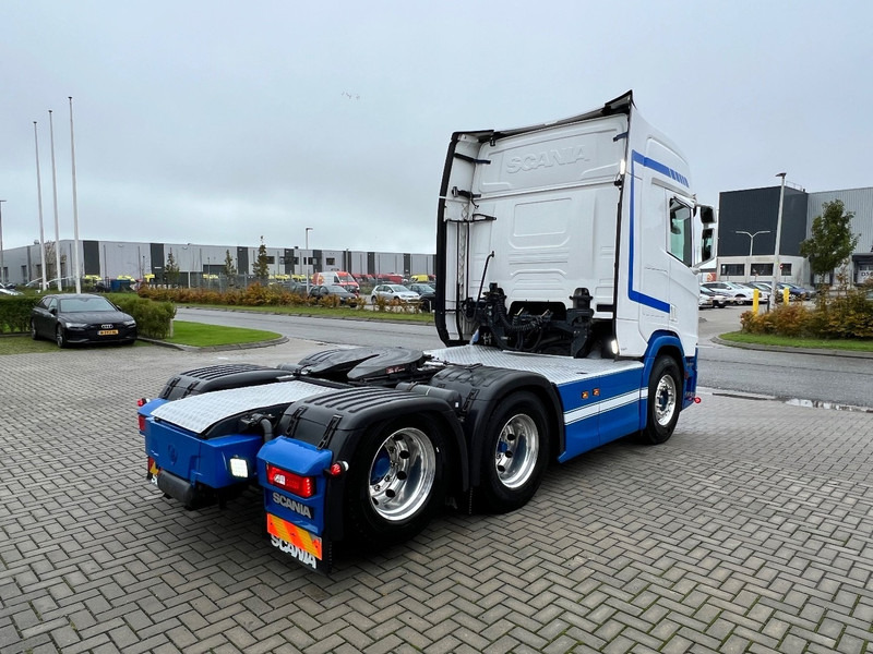 Scania R500 NGS 6x2 Trekker WB 2.95 / Retarder / 2x Tank / Special interior - Cabeza tractora: foto 5 Scania R500 NGS 6x2 Trekker WB 2.95 / Retarder / 2x Tank / Special interior - Cabeza tractora: foto 5