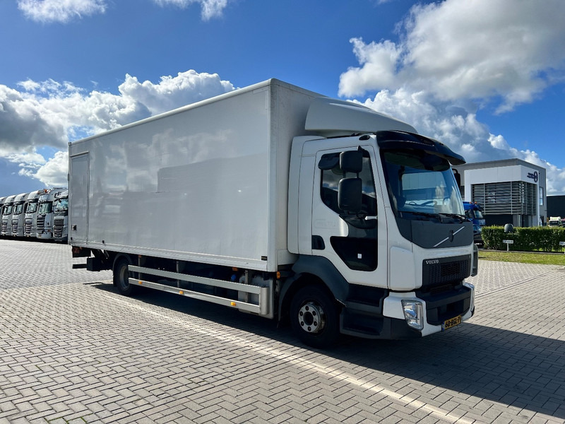 Volvo FL 210 4x2 bakwagen - Camión caja cerrada: foto 3 Volvo FL 210 4x2 bakwagen - Camión caja cerrada: foto 3