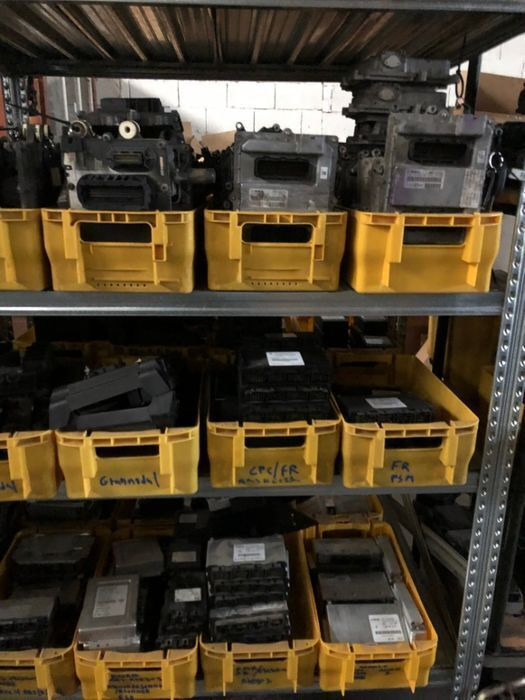 Calculator unitate de control motor ECU EDC Renault Premium / 02 - Unidad de control para Camión: foto 1 Calculator unitate de control motor ECU EDC Renault Premium / 02 - Unidad de control para Camión: foto 1