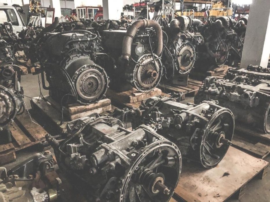 Motor Mercedes Actros / Axor din dezmembrari V6 , V8 , 6 Linie - Motor para Camión: foto 1 Motor Mercedes Actros / Axor din dezmembrari V6 , V8 , 6 Linie - Motor para Camión: foto 1