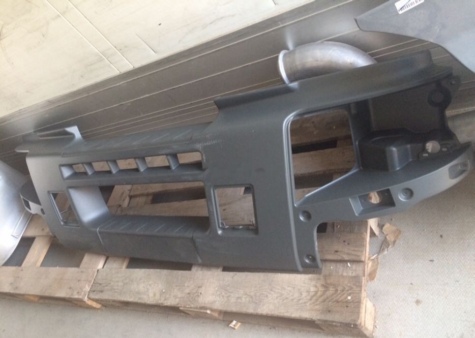 Vand bara Renault Dxi Premium NOUA truck - Parachoques para Camión: foto 2 Vand bara Renault Dxi Premium NOUA truck - Parachoques para Camión: foto 2