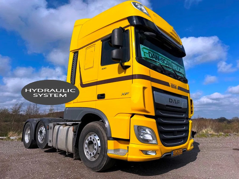 DAF XF 530 Twensteer 6x2/4. Hydr. system. - Cabeza tractora: foto 1 DAF XF 530 Twensteer 6x2/4. Hydr. system. - Cabeza tractora: foto 1