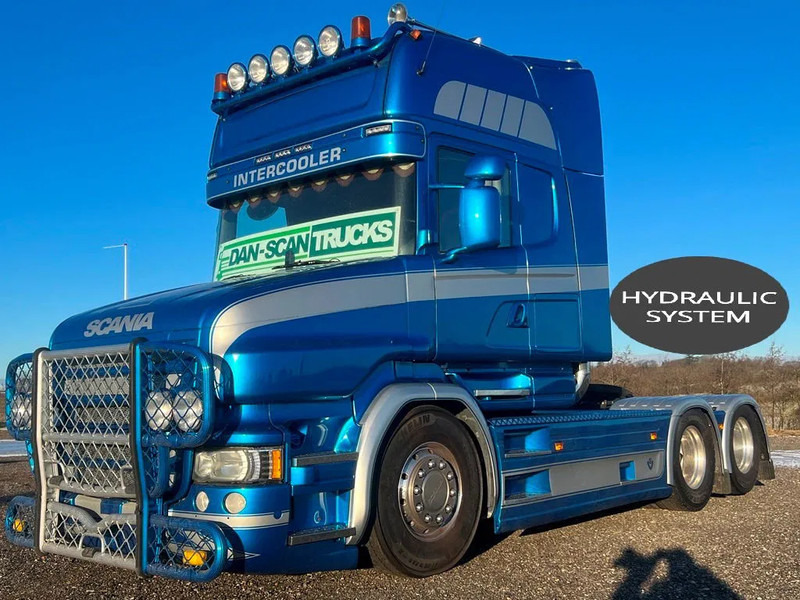 Scania T520 V8 Speciel interior. Air / Air suspension. Opticruise / Retarder .PTO on Engine and gearbox. New Hydr. system. - Cabeza tractora: foto 1 Scania T520 V8 Speciel interior. Air / Air suspension. Opticruise / Retarder .PTO on Engine and gearbox. New Hydr. system. - Cabeza tractora: foto 1