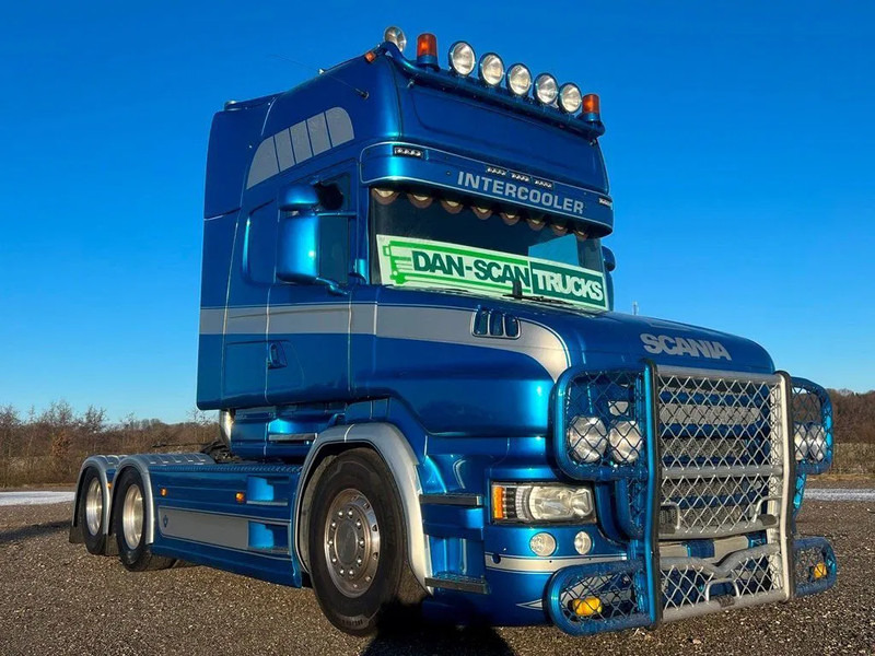 Scania T520 V8 Speciel interior. Air / Air suspension. Opticruise / Retarder .PTO on Engine and gearbox. New Hydr. system. - Cabeza tractora: foto 2 Scania T520 V8 Speciel interior. Air / Air suspension. Opticruise / Retarder .PTO on Engine and gearbox. New Hydr. system. - Cabeza tractora: foto 2