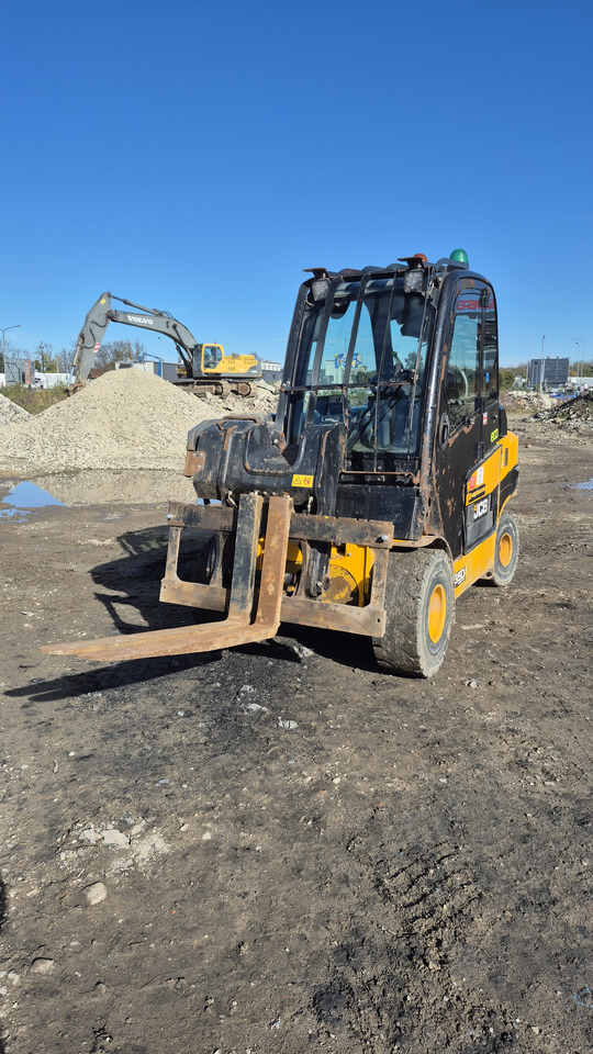 JCB TLT35D 2WD - Carretilla elevadora diésel: foto 2 JCB TLT35D 2WD - Carretilla elevadora diésel: foto 2