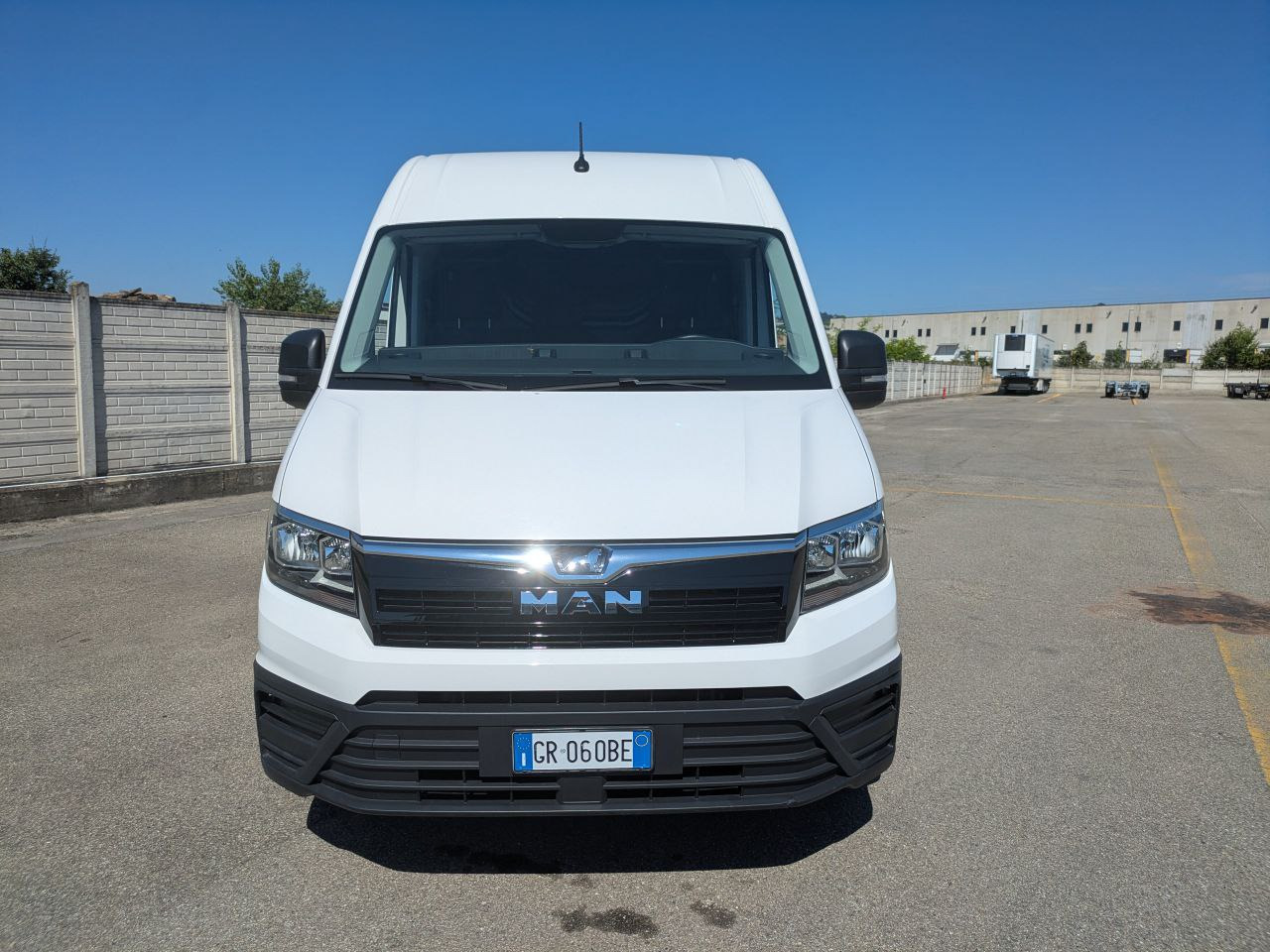 FURGONE MAN TGE TETTO ALTO CORTO MAN TGE 3.140 - 2023 - 72000 km - Furgón: foto 3 FURGONE MAN TGE TETTO ALTO CORTO MAN TGE 3.140 - 2023 - 72000 km - Furgón: foto 3