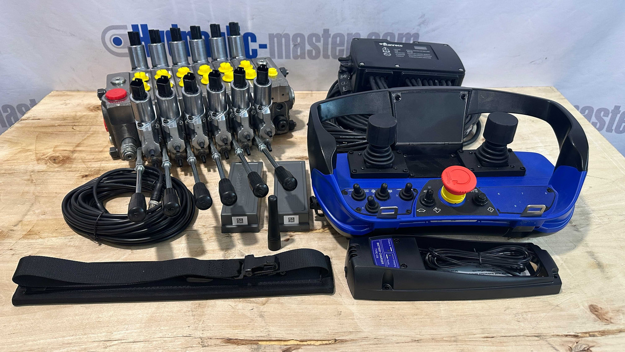 Set Scanreco RC400 with Walvoil DPX100 Komatsu Forest, Ponsse, Fassi, Palfinger - Remolque forestal: foto 1 Set Scanreco RC400 with Walvoil DPX100 Komatsu Forest, Ponsse, Fassi, Palfinger - Remolque forestal: foto 1