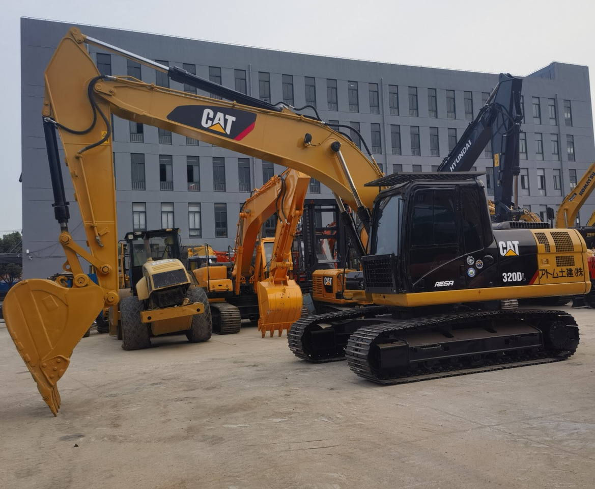 CAT 320DL Excavator - Excavadora de cadenas: foto 2 CAT 320DL Excavator - Excavadora de cadenas: foto 2