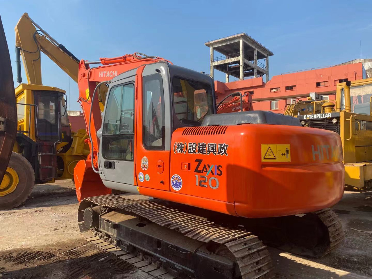 Hitachi ZX120-6 excavator - Excavadora de cadenas: foto 1 Hitachi ZX120-6 excavator - Excavadora de cadenas: foto 1