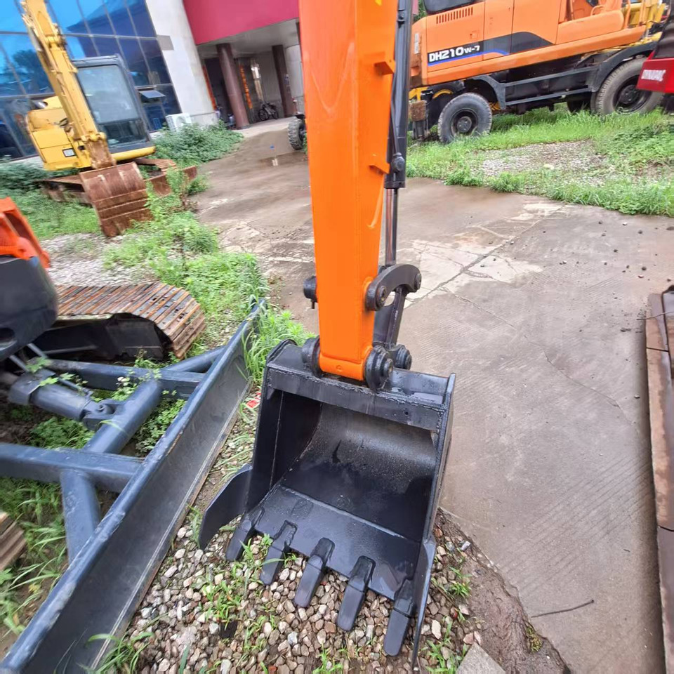 Excavadora de cadenas Hitachi ZX50U Excavator: foto 6