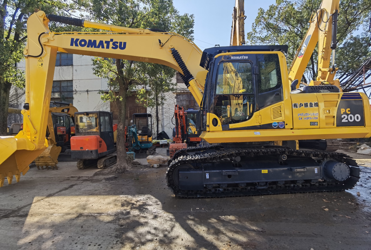 Komatsu PC200-8 Excavator - Excavadora de cadenas: foto 1 Komatsu PC200-8 Excavator - Excavadora de cadenas: foto 1