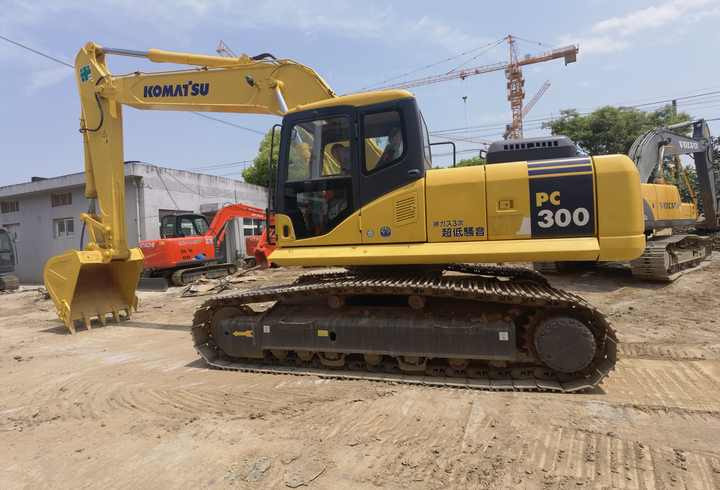 Komatsu PC300-7 excavator - Excavadora de cadenas: foto 3 Komatsu PC300-7 excavator - Excavadora de cadenas: foto 3