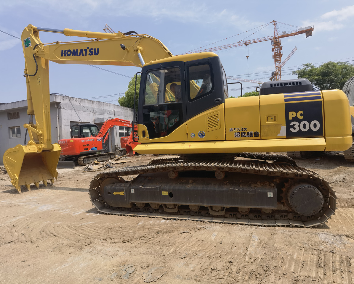 Komatsu PC300-7 excavator - Excavadora de cadenas: foto 2 Komatsu PC300-7 excavator - Excavadora de cadenas: foto 2