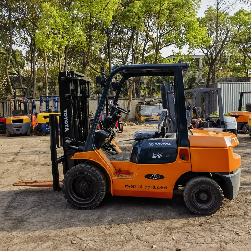 Toyota FD30 Forklift - Carretilla elevadora diésel: foto 2 Toyota FD30 Forklift - Carretilla elevadora diésel: foto 2