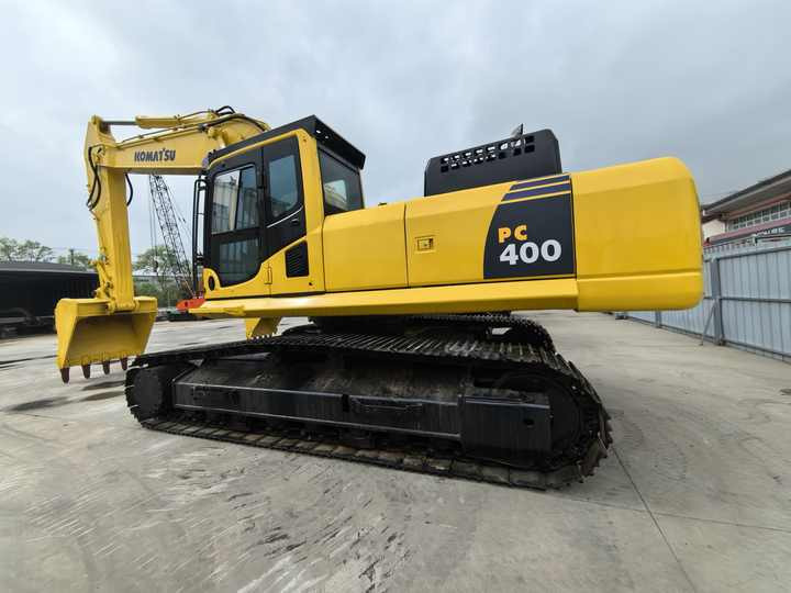 Used PC400-7 PC400-8 Komatsu excavator PC400-8 crawler excavator on stock - Excavadora de cadenas: foto 4 Used PC400-7 PC400-8 Komatsu excavator PC400-8 crawler excavator on stock - Excavadora de cadenas: foto 4