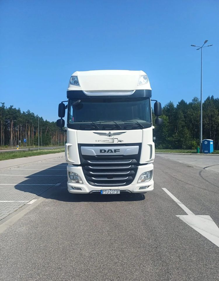 DAF XF 480 SUPER SPACE CAB / ZESTAW TANDEM PRZEJAZDOWY 120 M3 / SSC / ACC /EURO 6 - Camión lona, Remolque con toldo: foto 4 DAF XF 480 SUPER SPACE CAB / ZESTAW TANDEM PRZEJAZDOWY 120 M3 / SSC / ACC /EURO 6 - Camión lona, Remolque con toldo: foto 4