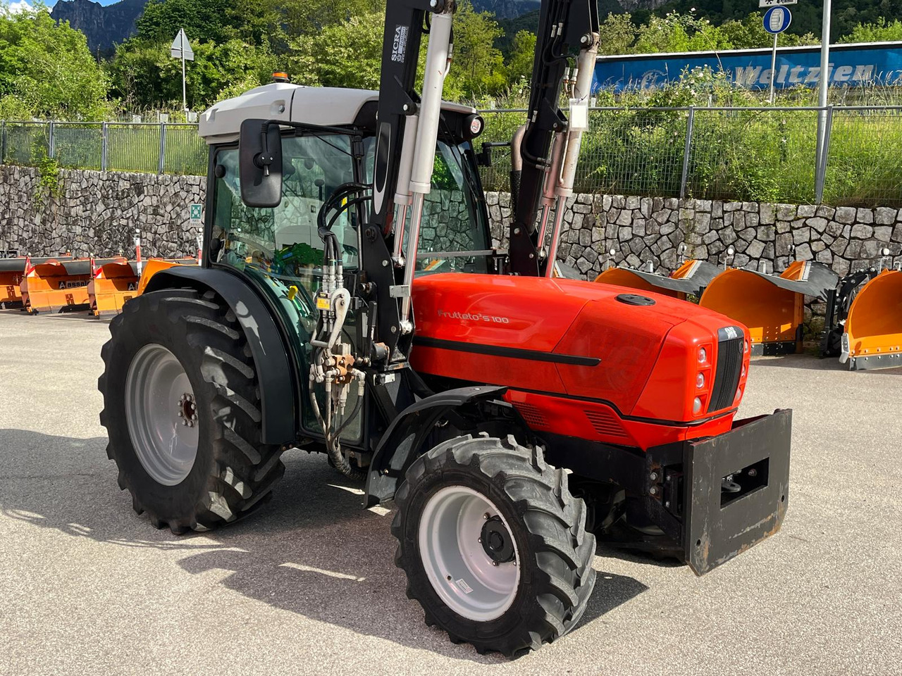 SAME FRUTTETO S 100 – CARICATORE - Tractor: foto 4 SAME FRUTTETO S 100 – CARICATORE - Tractor: foto 4