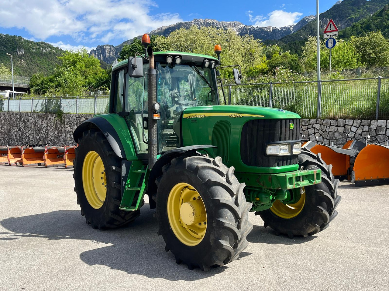TRATTORE JOHN DEERE 6920S - Tractor: foto 3 TRATTORE JOHN DEERE 6920S - Tractor: foto 3