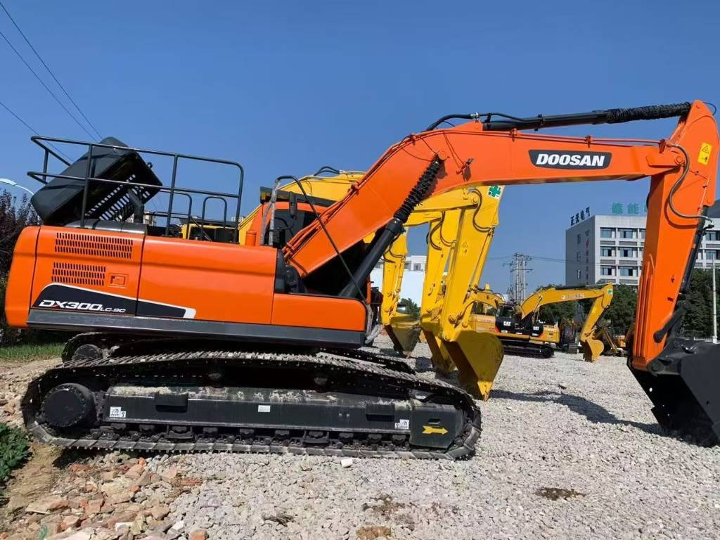 Doosan 300 - Excavadora de cadenas: foto 1 Doosan 300 - Excavadora de cadenas: foto 1