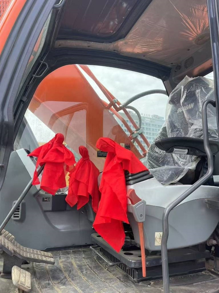Doosan 300 - Excavadora de cadenas: foto 5 Doosan 300 - Excavadora de cadenas: foto 5