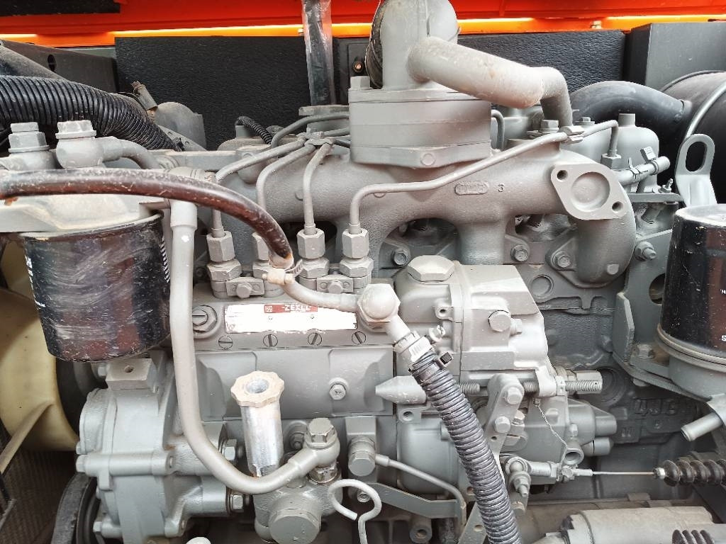 Hitachi ZX 60 - Miniexcavadora: foto 3 Hitachi ZX 60 - Miniexcavadora: foto 3