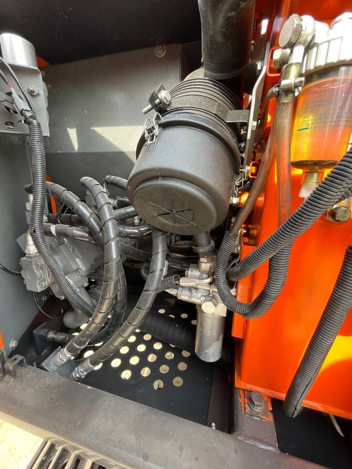 Hitachi Zaxis 70 - Excavadora de cadenas: foto 2 Hitachi Zaxis 70 - Excavadora de cadenas: foto 2