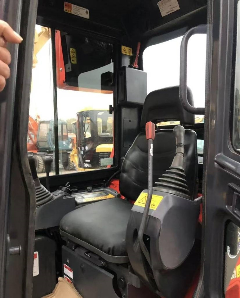 Kubota U 35 - Miniexcavadora: foto 3 Kubota U 35 - Miniexcavadora: foto 3