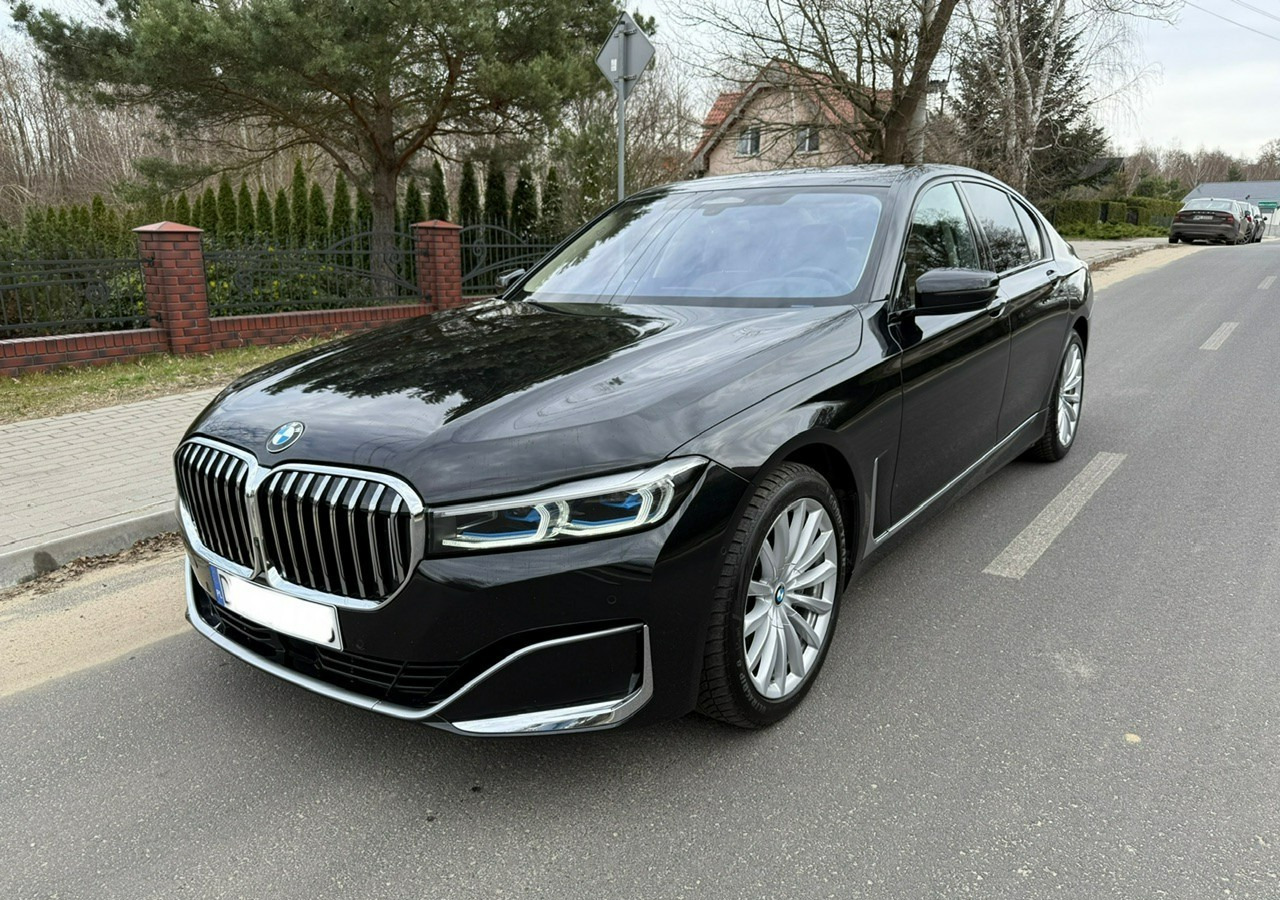 BMW SERIA 7 II (G11/G12) BMW SERIA 7 740d Xdrive 340KM Luxury+Exclusive Masaże Adaptiv Oś Lasery 2022 FV2 - Coche: foto 4 BMW SERIA 7 II (G11/G12) BMW SERIA 7 740d Xdrive 340KM Luxury+Exclusive Masaże Adaptiv Oś Lasery 2022 FV2 - Coche: foto 4