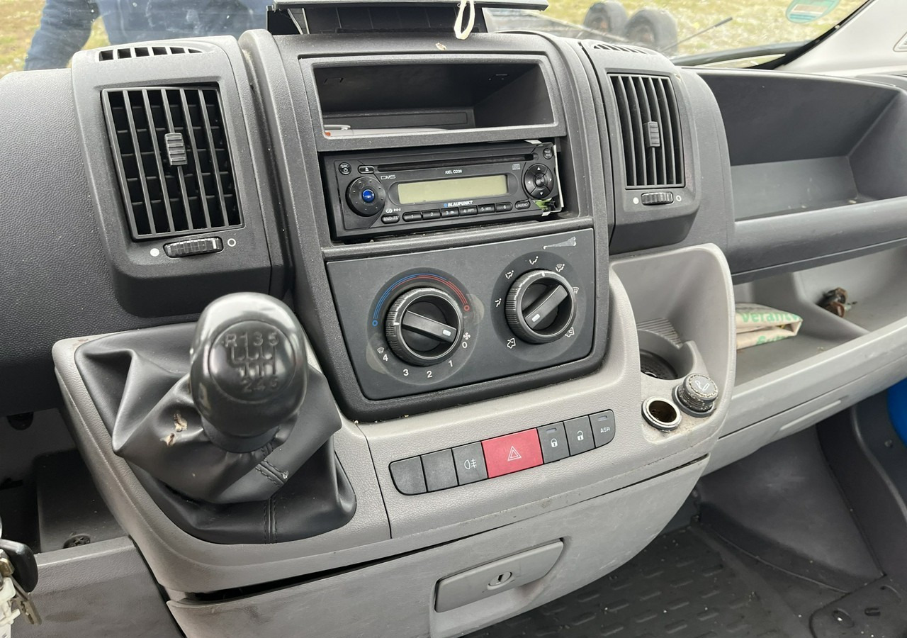 Fiat Ducato Ducato 3.0-160KM Rama pod zabudowę 2011,2009 - Furgoneta: foto 4 Fiat Ducato Ducato 3.0-160KM Rama pod zabudowę 2011,2009 - Furgoneta: foto 4